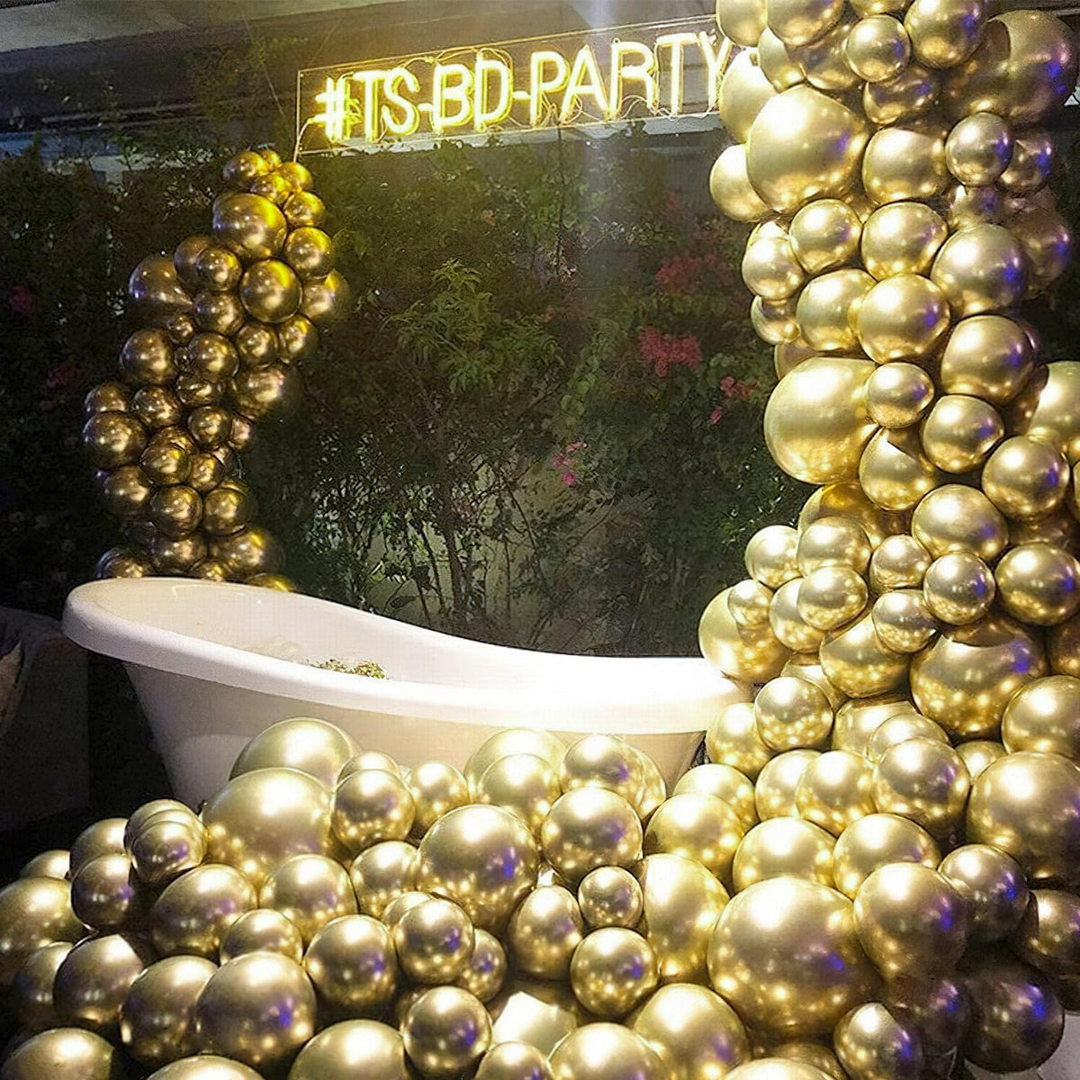 PartyWoo Gold Balloons 50pcs Gold Latex Helium Balloons 12 Inch | Birthday Wedding Anniversary Baby Shower Graduation Bachelorette Retirement Party Decorations Gold-G101