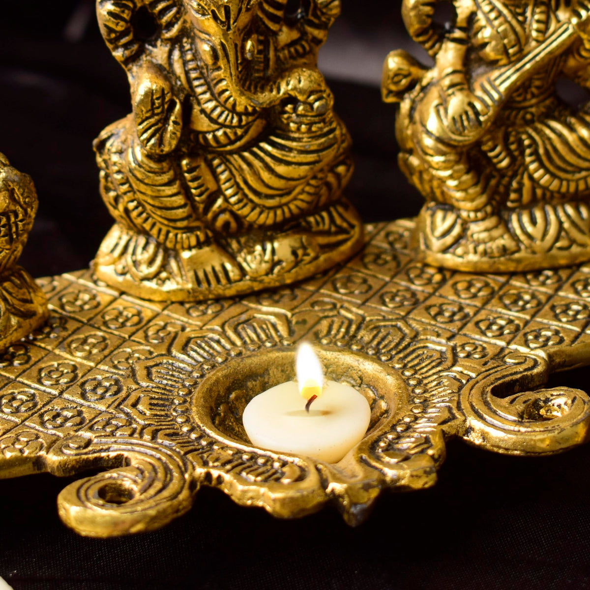 SATVIK Pack of 100 Pure Ghee Wicks for Puja | Ready-to-Use Diya Batti | 30-Min Burn Time | Wax-Free Cotton Wicks | Ideal for Pooja, Meditation, Diwali, and Housewarming Gifts