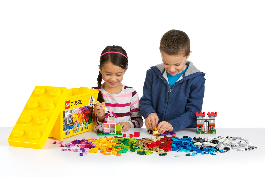 LEGO Classic Large Creative Brick Box 10698 | Building Toys for Boys & Girls, Ages 4-99, Develops Fine Motor Skills, W/ Storage Bin, 790 Pieces, Gift for Birthdays